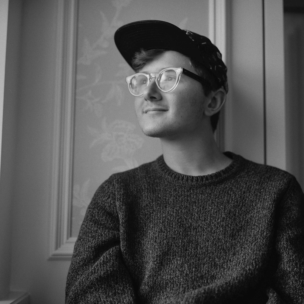 Meet your Posher, Zachary